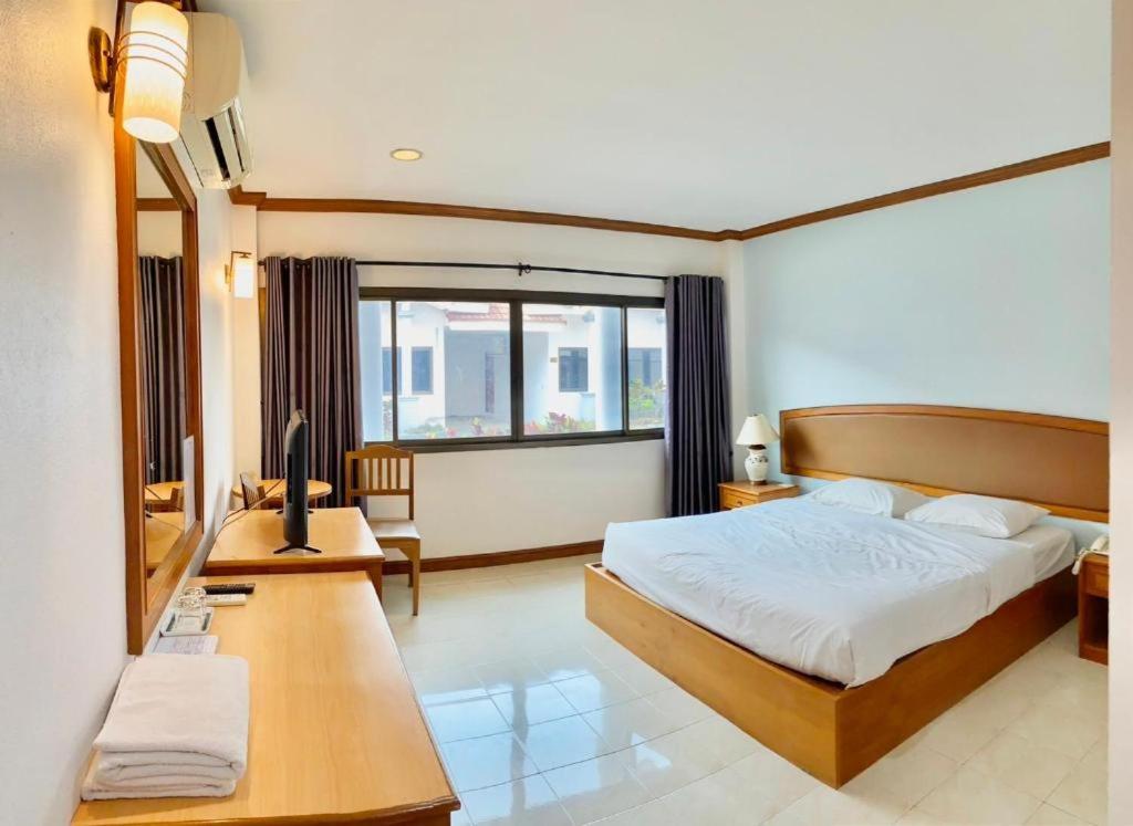 Golden Land Hotel Chiang Rai Exterior foto
