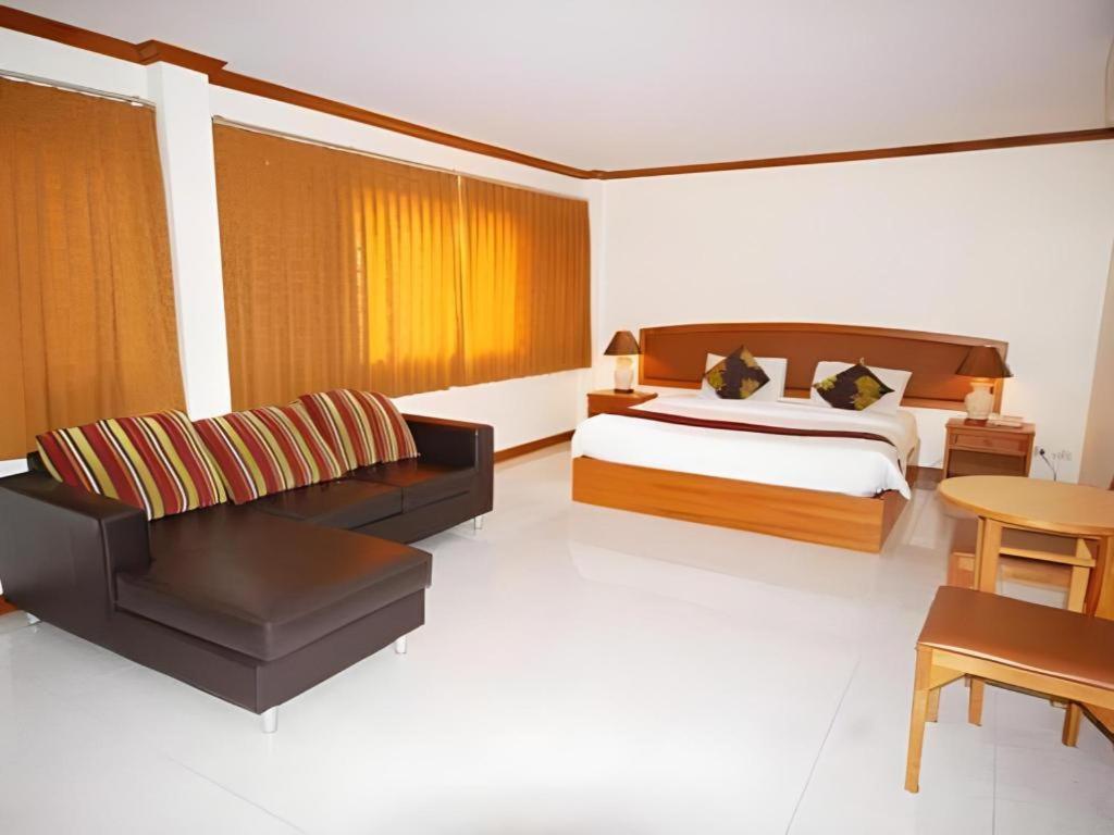 Golden Land Hotel Chiang Rai Exterior foto